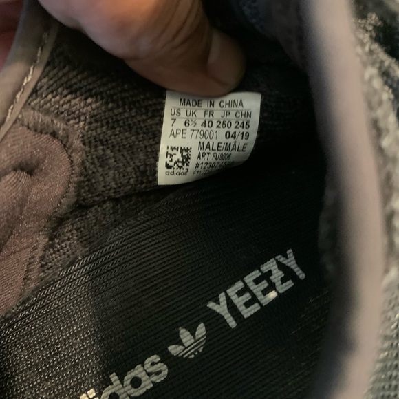 Yeezy Boost 350 V2 Size 7 main image 7